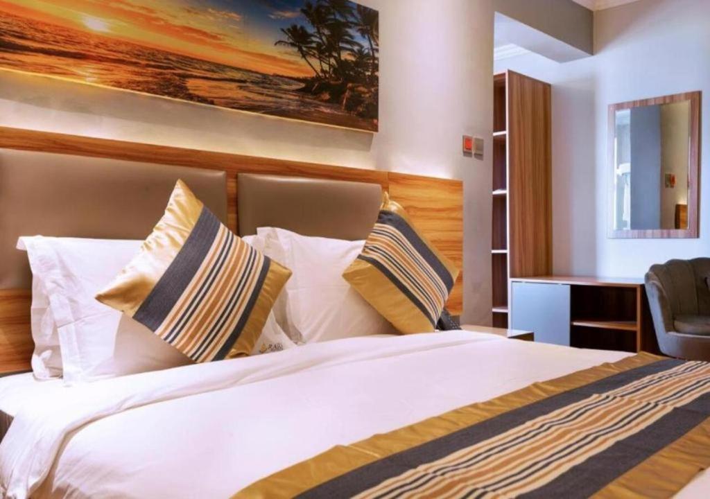 Raha Hotel & Suites Nairobi Zewnętrze zdjęcie