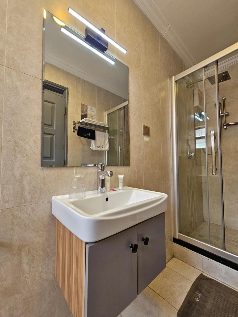 Raha Hotel & Suites Nairobi Zewnętrze zdjęcie